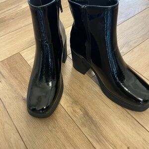 New Look Shiny Black Heeled Boots
